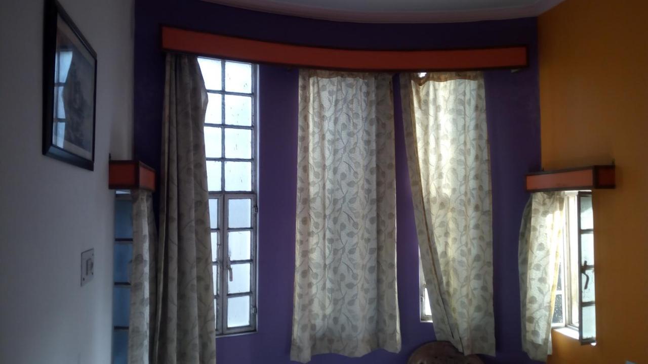 Ishan Paying Guest House Varanasi Exterior photo